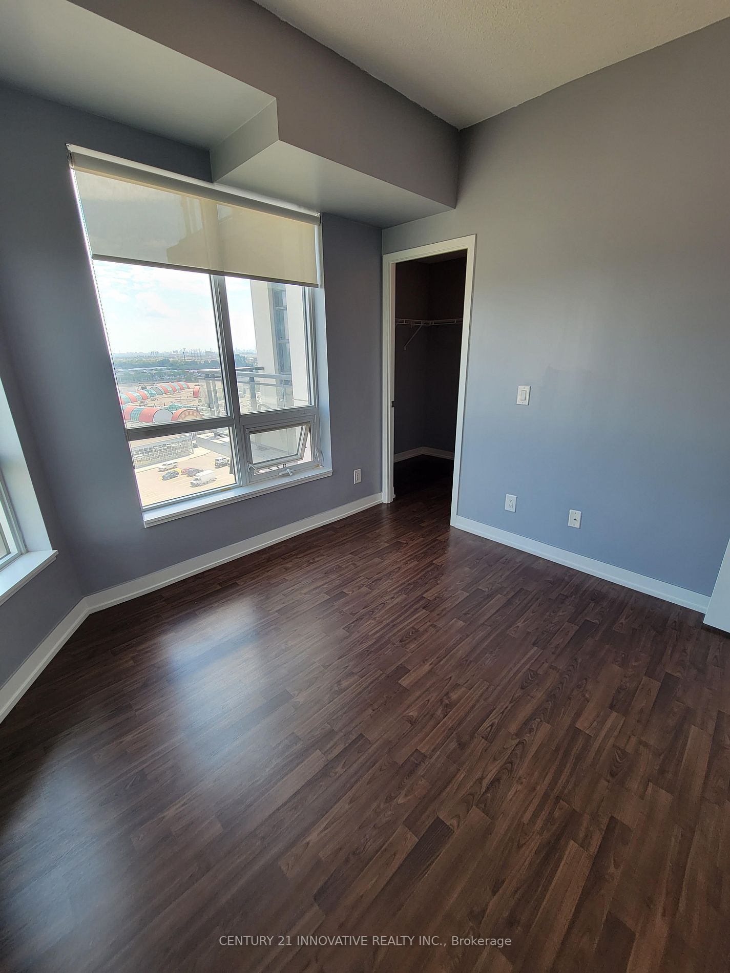840 Queens Plate Dr, #1207