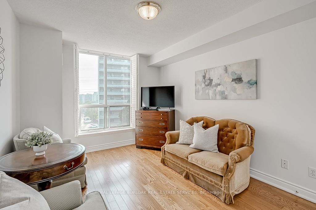 Listing W6120292 - Large Photo # 19