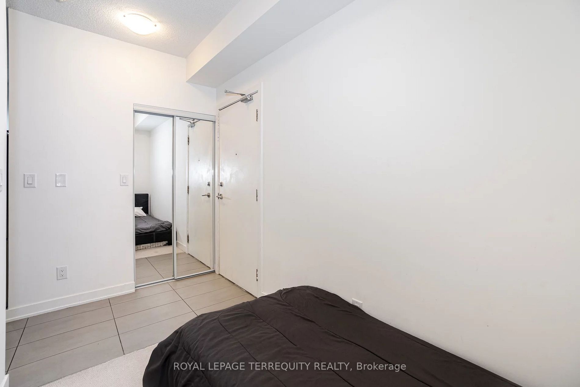 4099 Brickstone Mews W, #2405