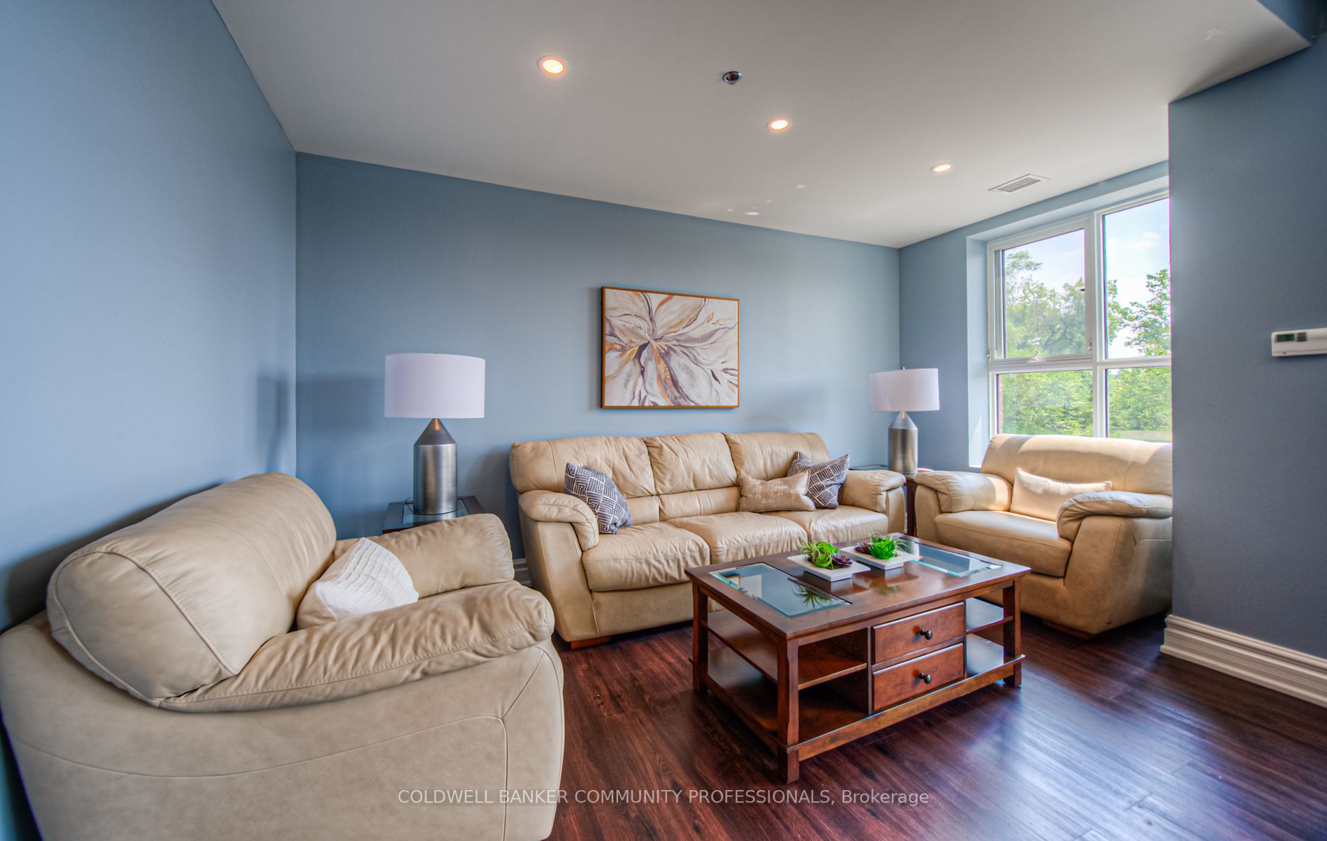 34 Plains Rd E, #501