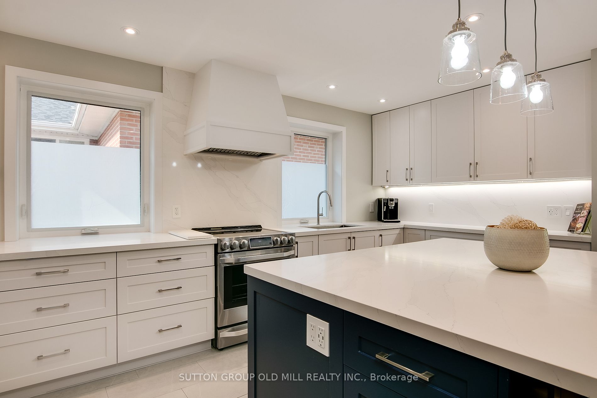 61 Oxenden Cres