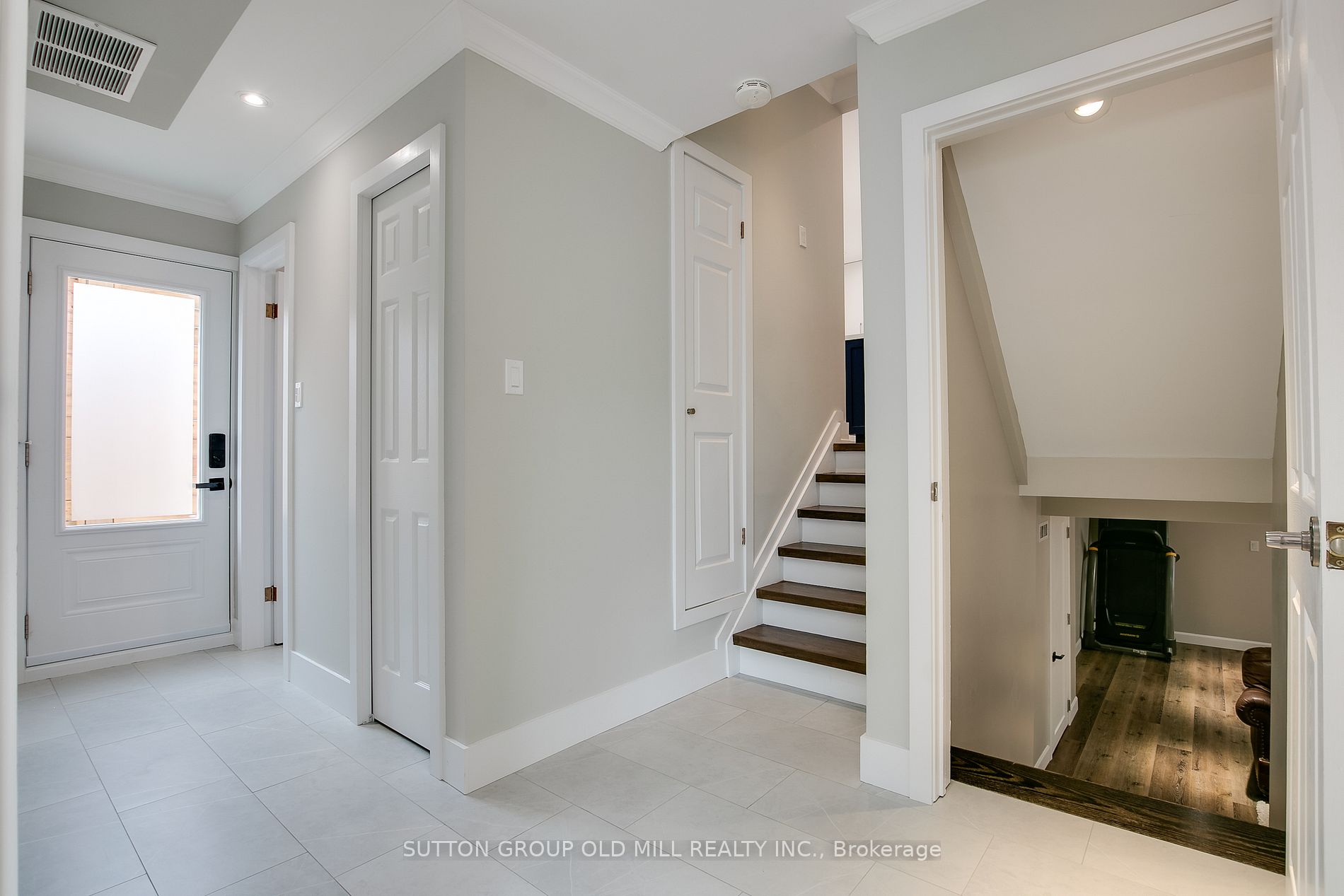 61 Oxenden Cres