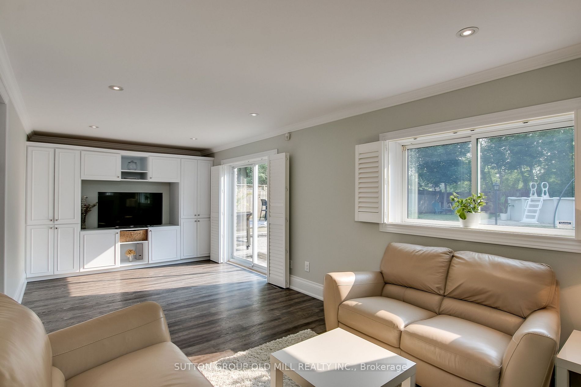 61 Oxenden Cres