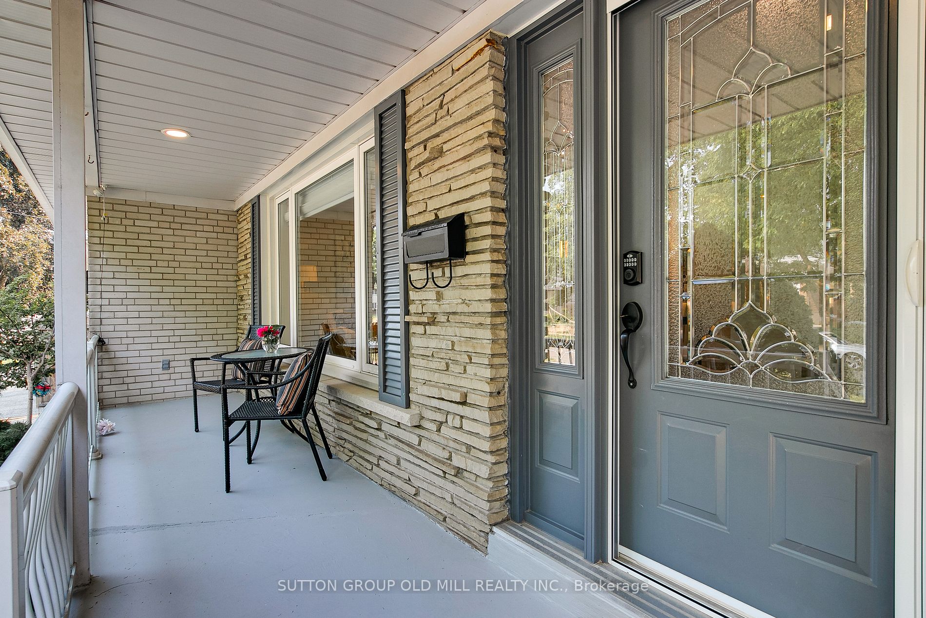 61 Oxenden Cres