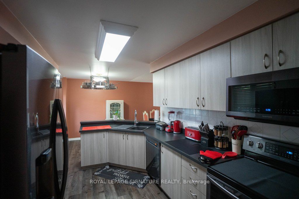 69 Mullis Cres