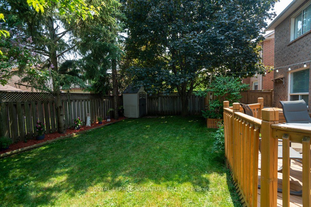69 Mullis Cres