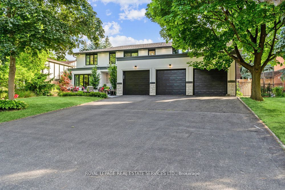 2498 Robin Dr