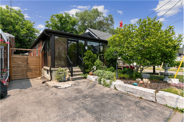 28 Hillary Ave, Toronto