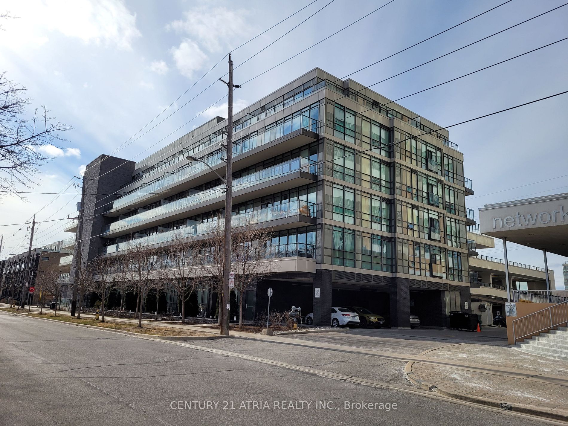 8 Fieldway Rd, #516