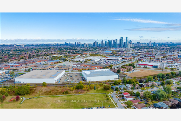 1130 Central Pkwy W, Mississauga