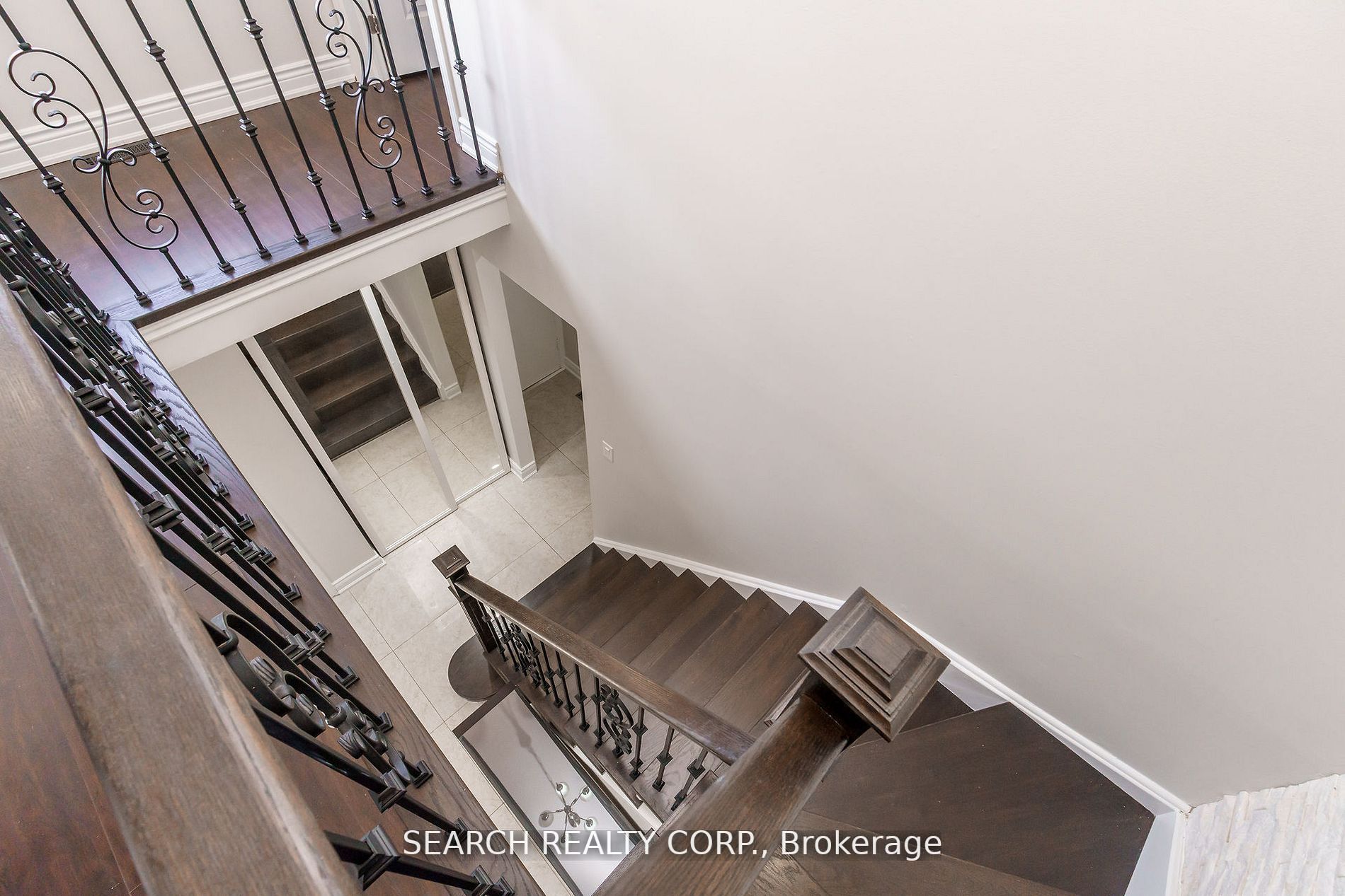51 Sutter Ave