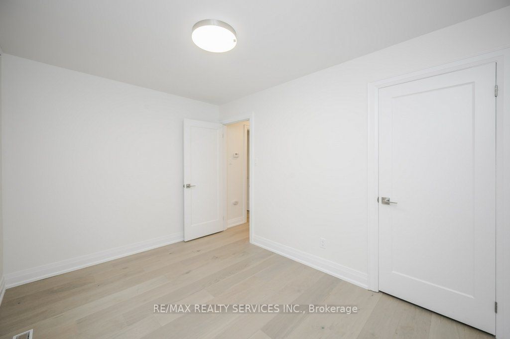 1317 Falgarwood Dr