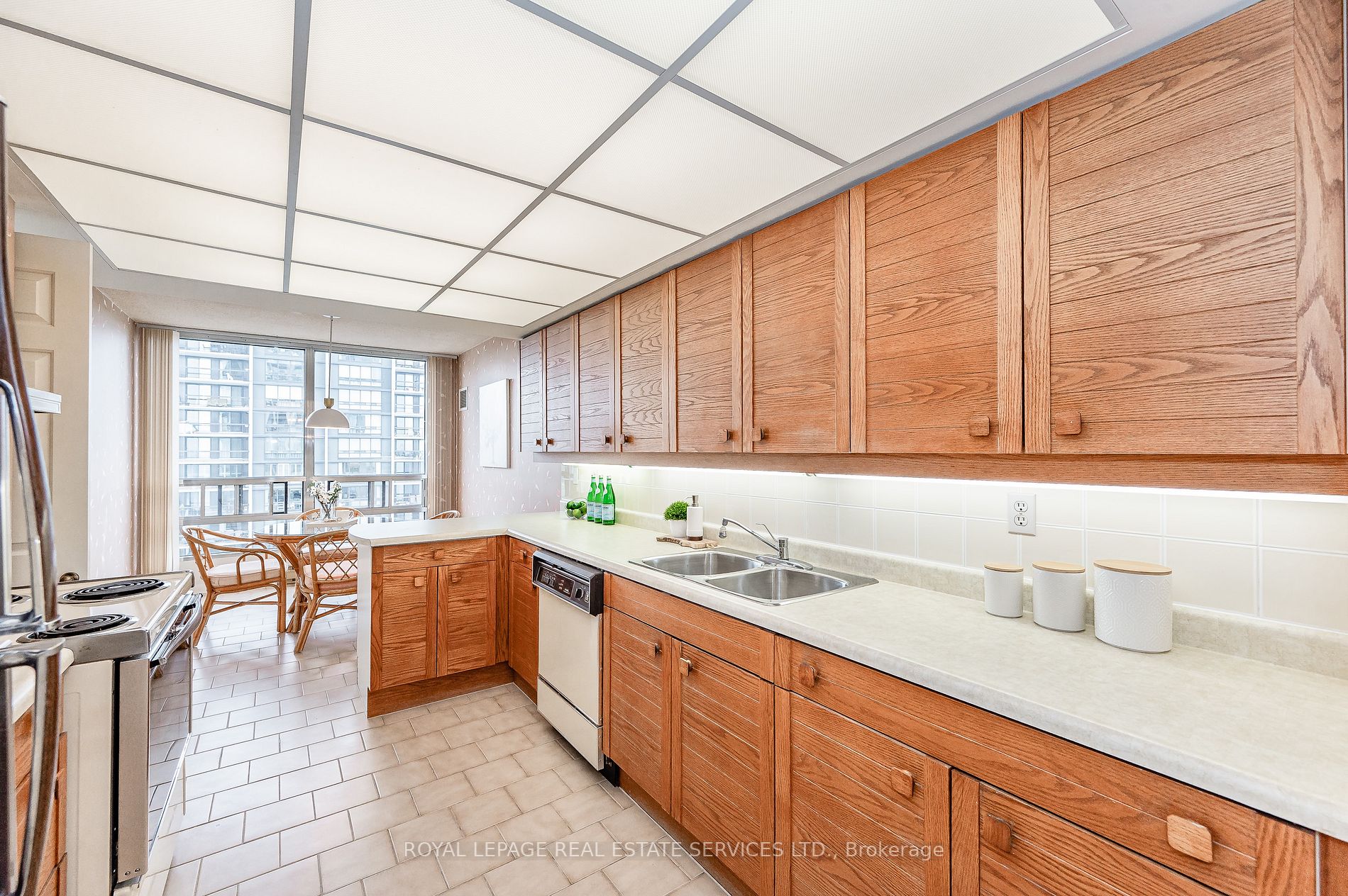 2170 Marine Drive, #1102