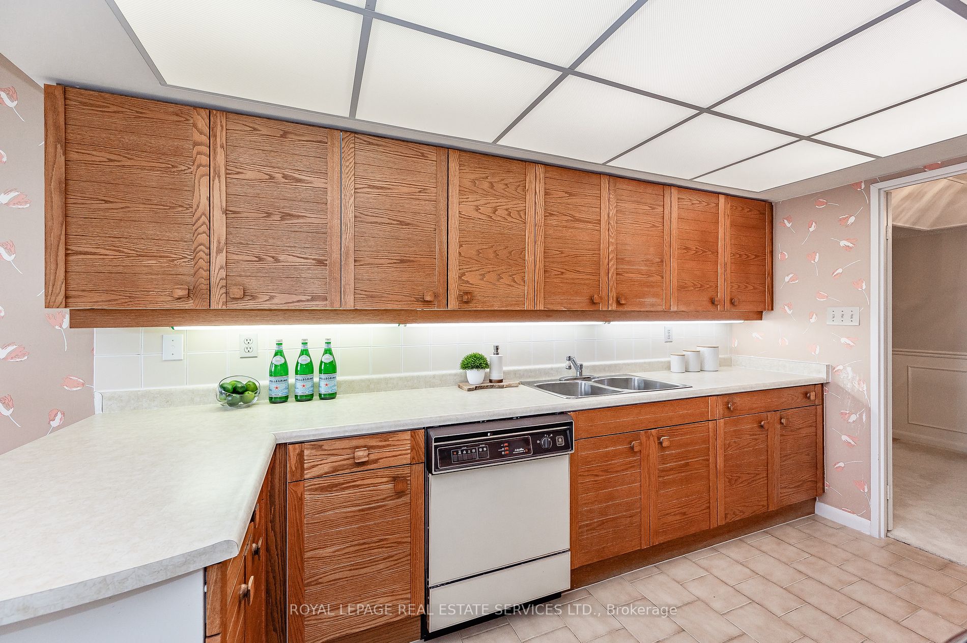 2170 Marine Drive, #1102