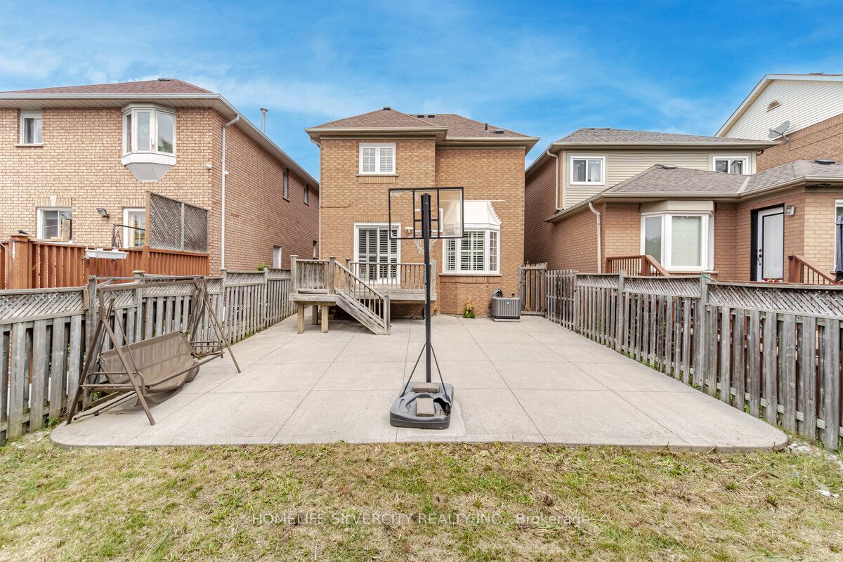 46 Wildberry Cres