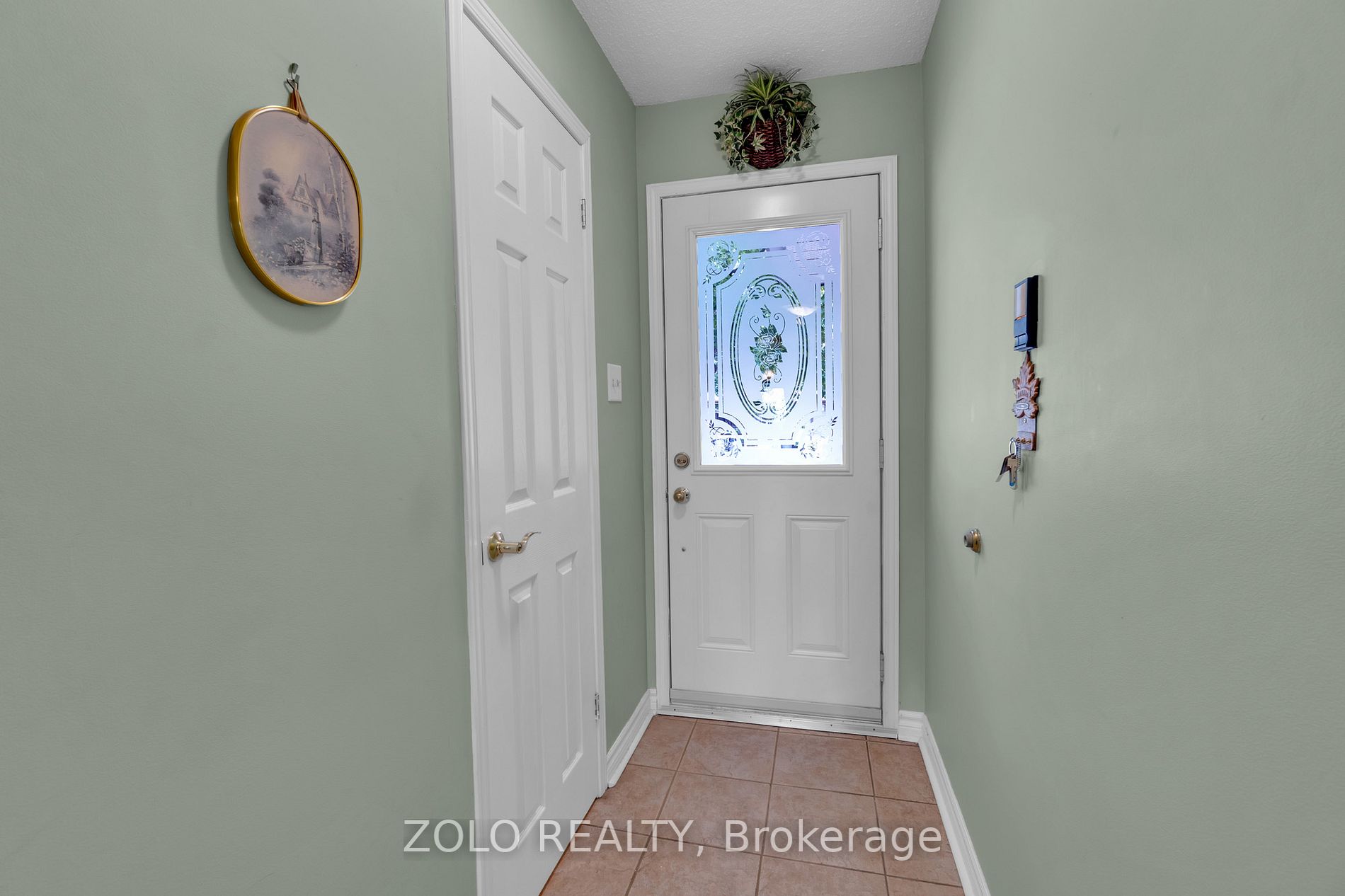 33 Dawson Crescent, #33