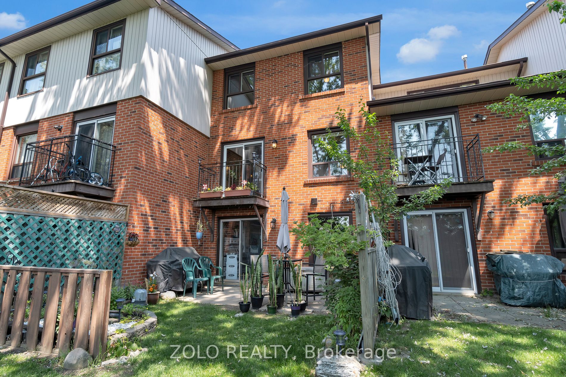 33 Dawson Crescent, #33