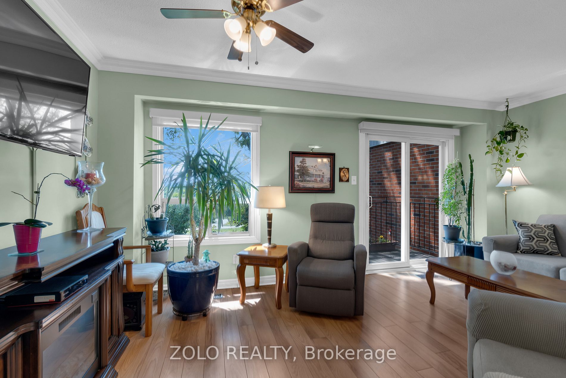 33 Dawson Crescent, #33