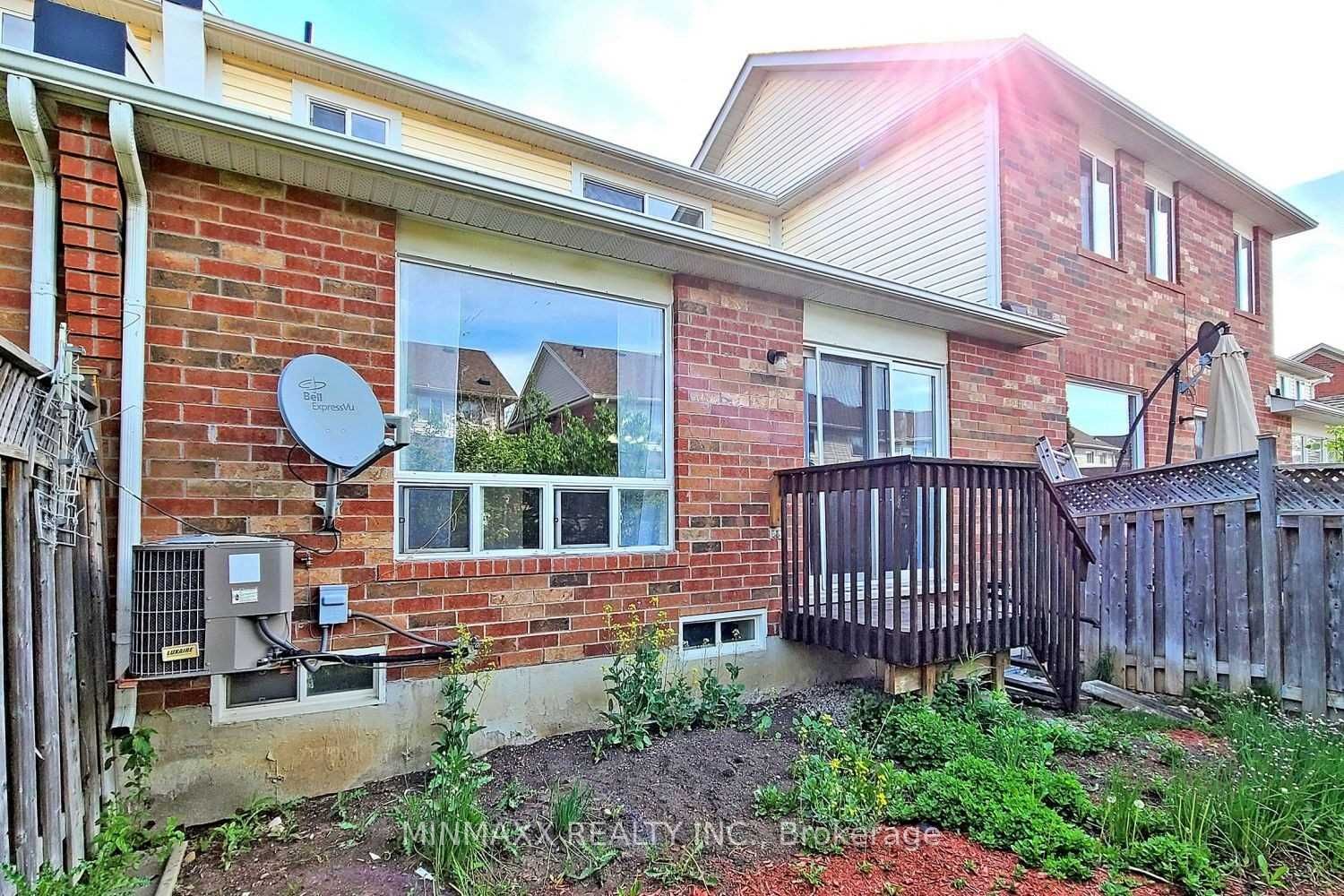 682 Edwards Ave