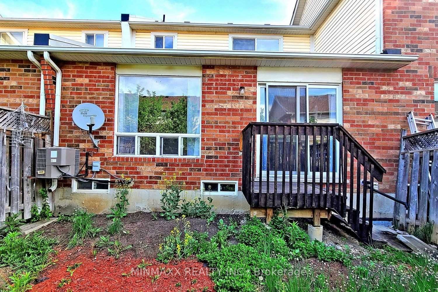 682 Edwards Ave