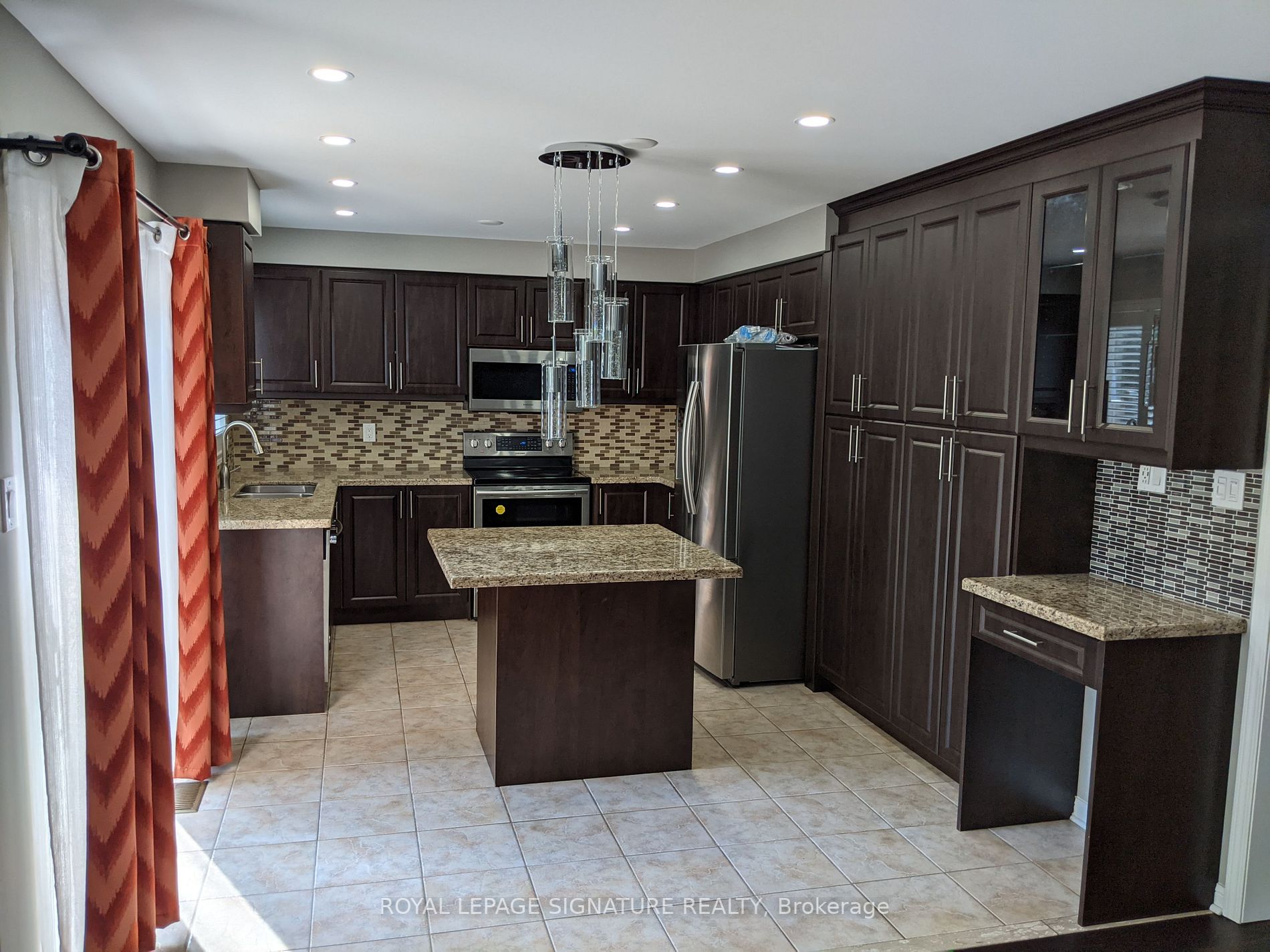 2146 Grand Oak Tr