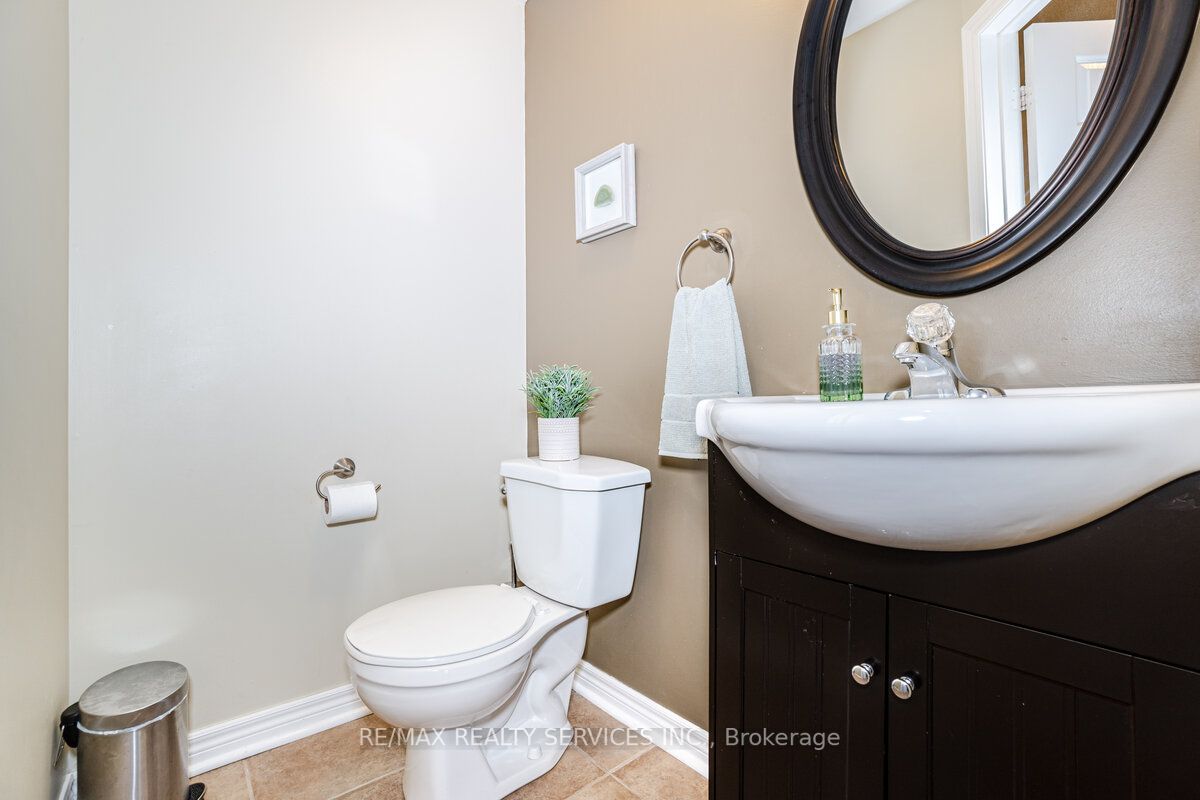 158 Marycroft Crt