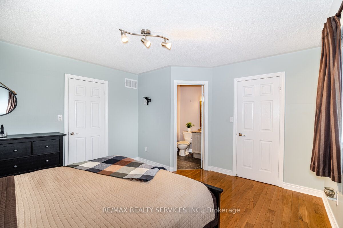 158 Marycroft Crt