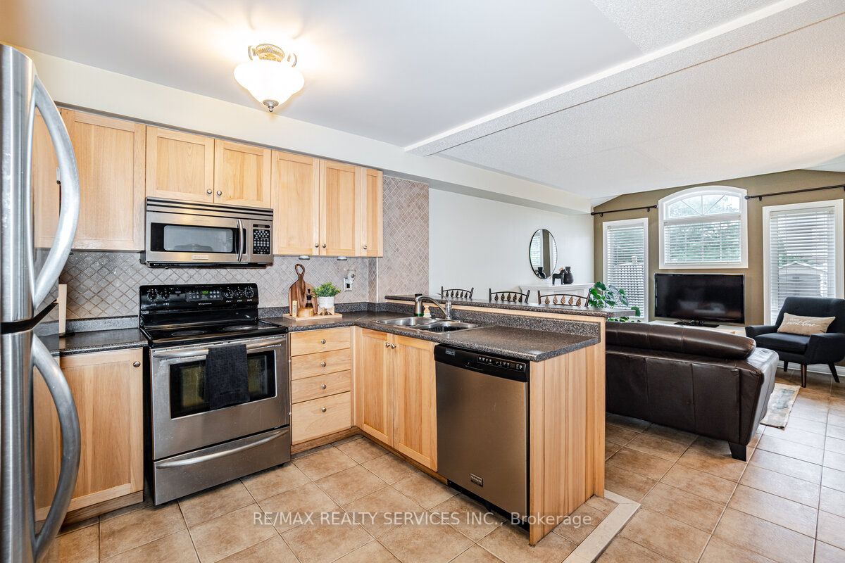 158 Marycroft Crt
