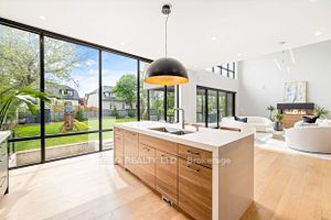 234 Maurice Dr