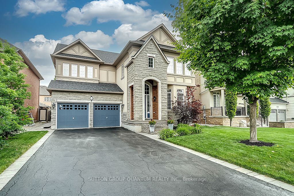 3313 Mistwell Crescent