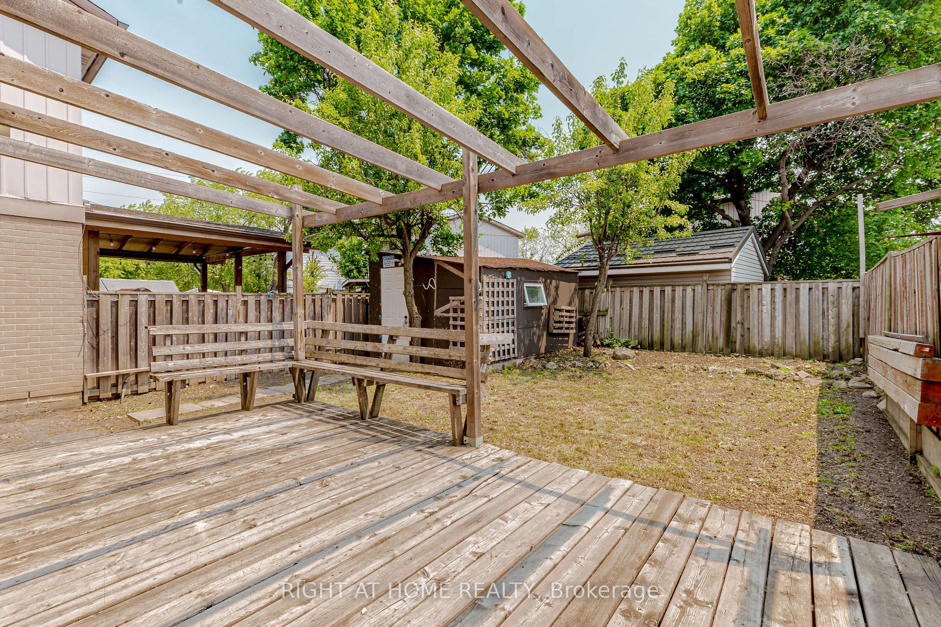 17 Hedley Court