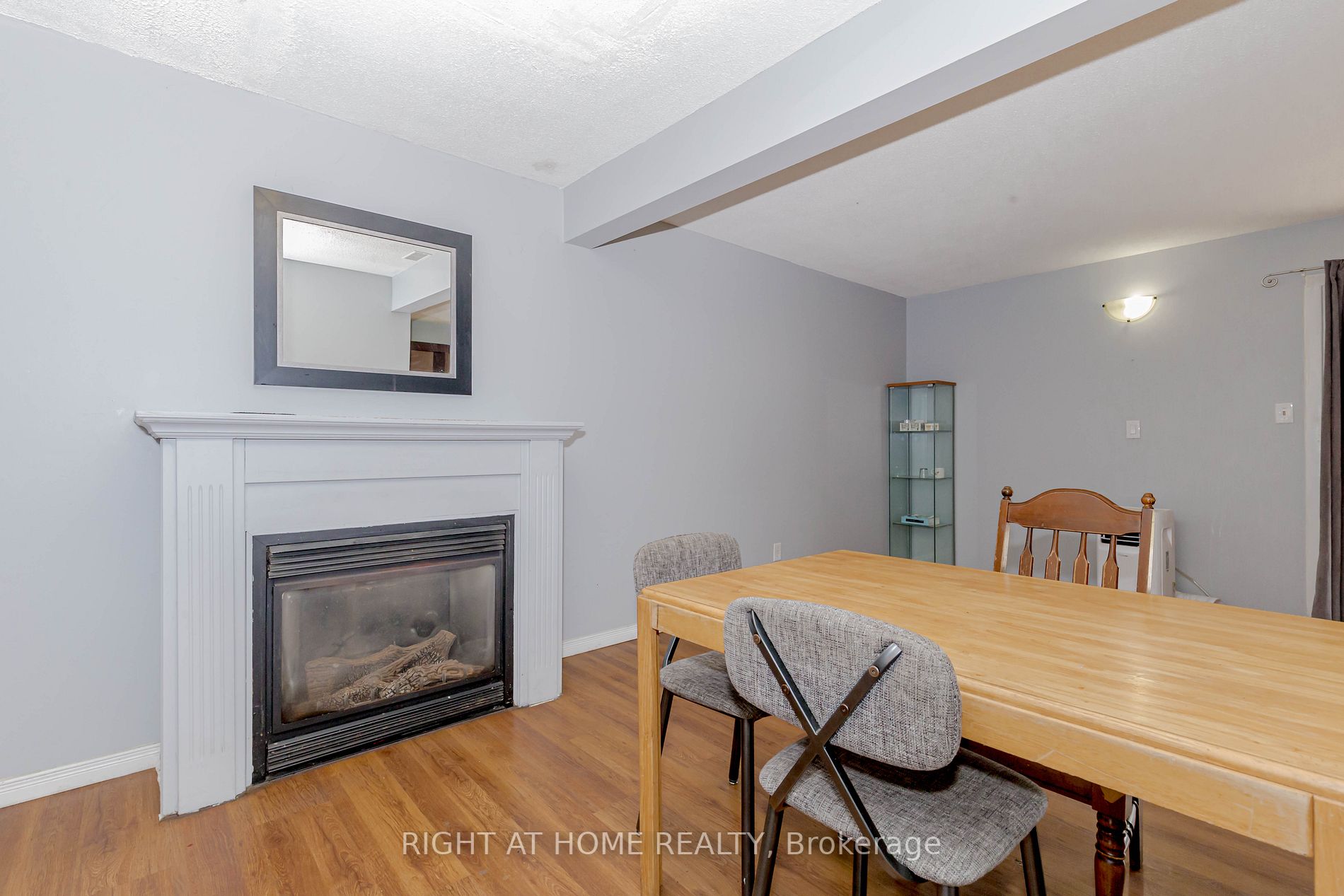 17 Hedley Court