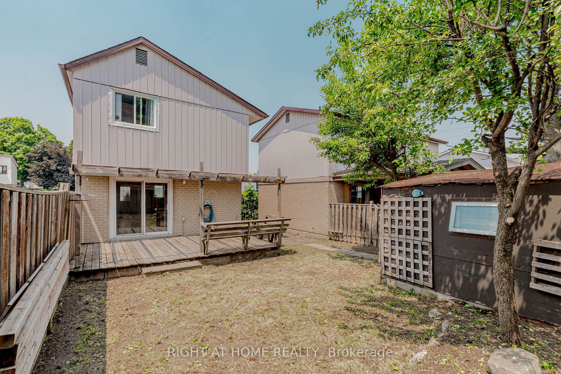 17 Hedley Court