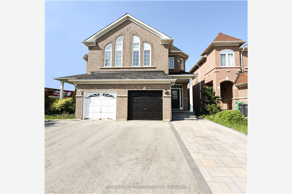 3326 Fountain Park Ave, Mississauga
