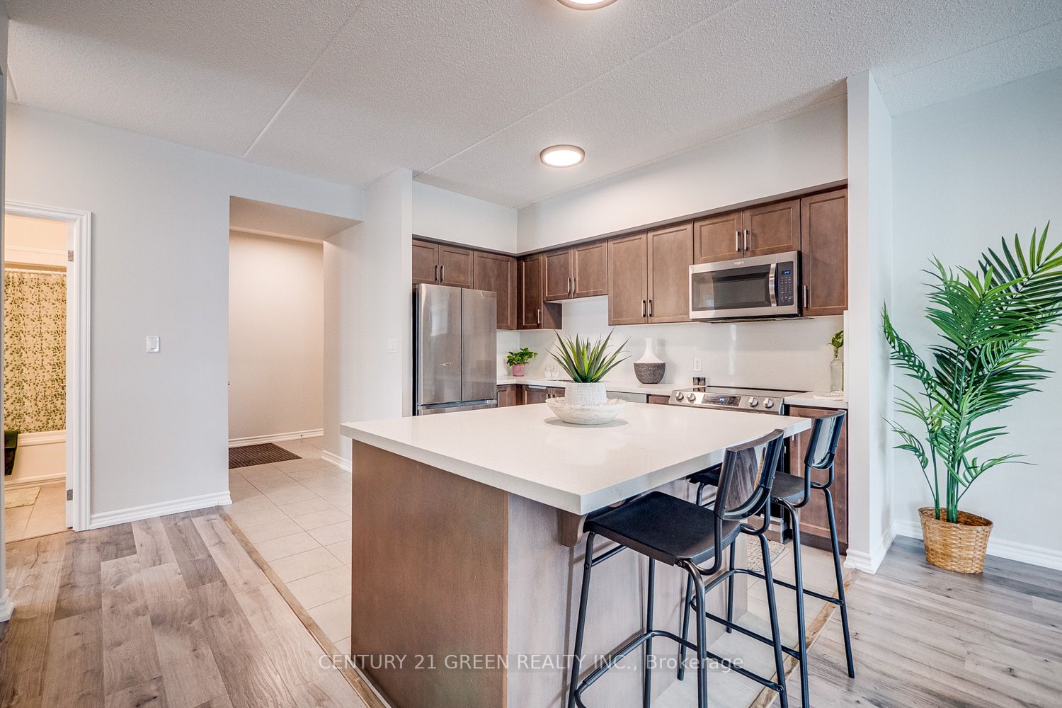 640 Sauve St, #324