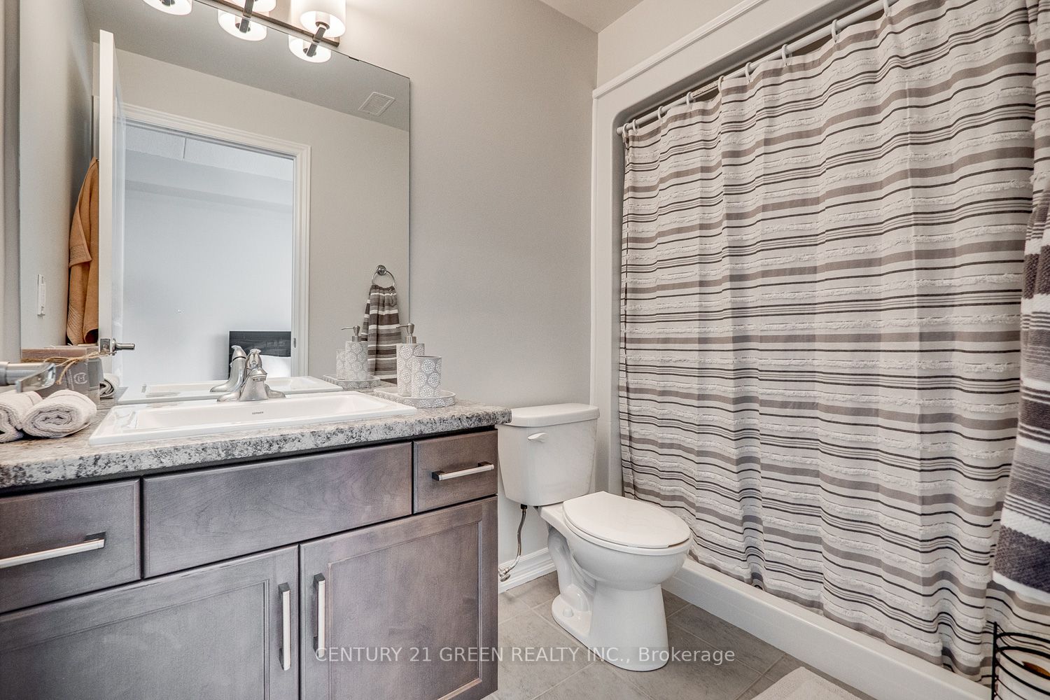 640 Sauve St, #324