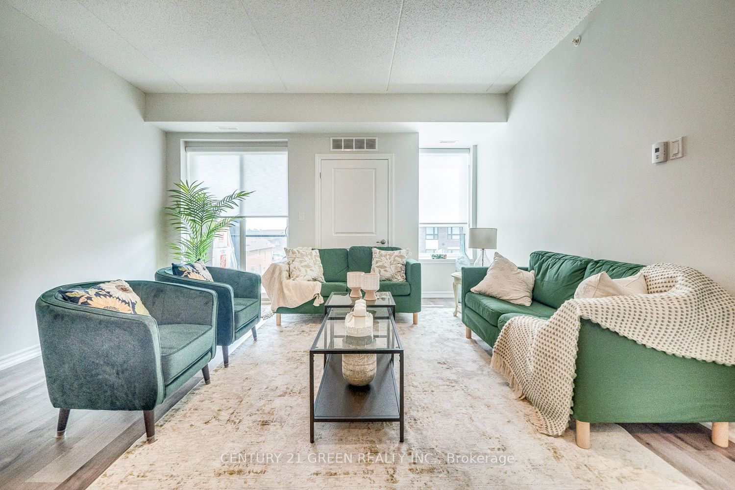 640 Sauve St, #324