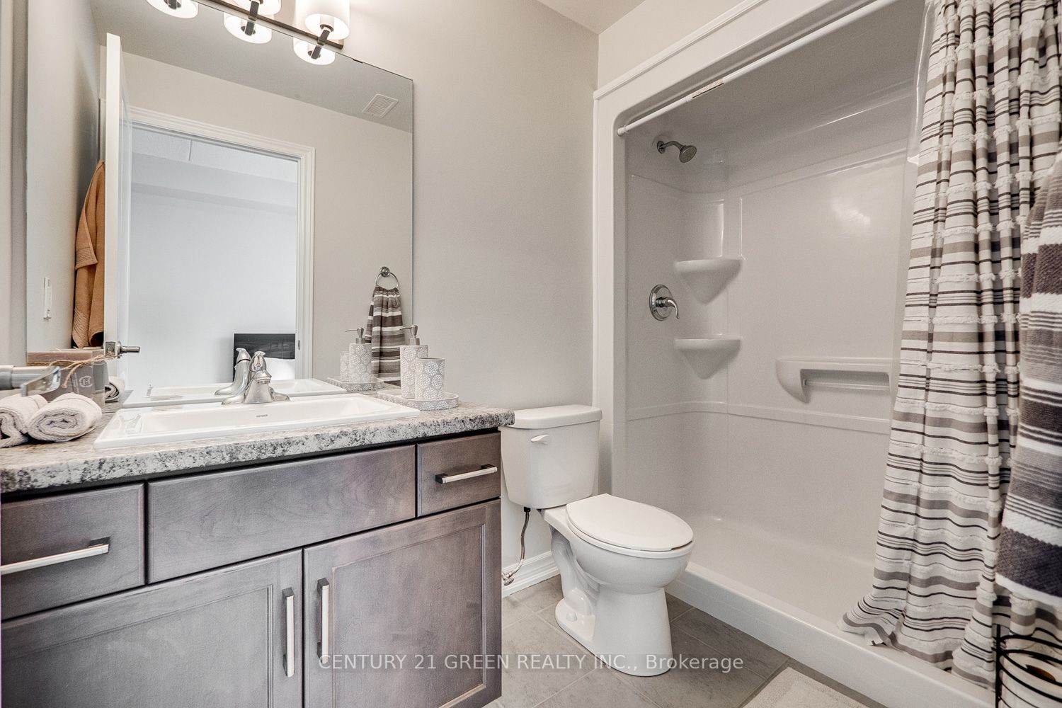 640 Sauve St, #324