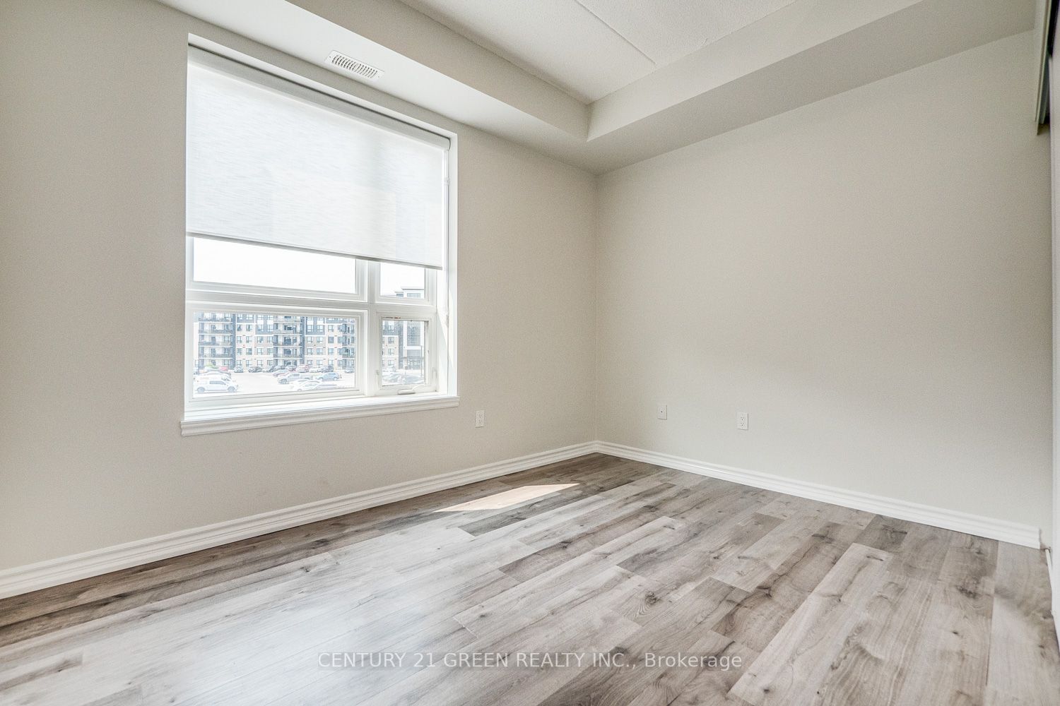 640 Sauve St, #324
