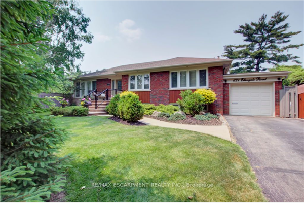 621 Ellengale Rd, Burlington