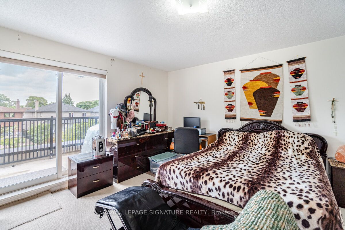 115 George Appleton Way, #2137