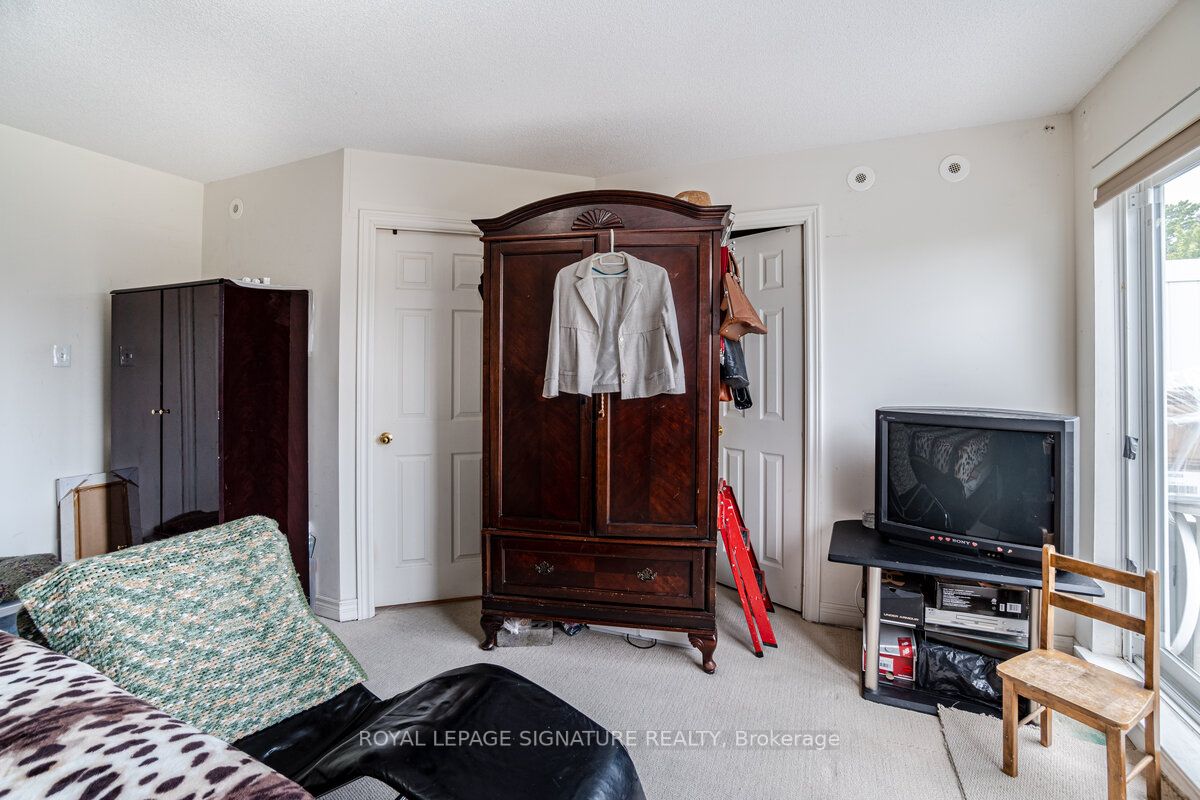 115 George Appleton Way, #2137