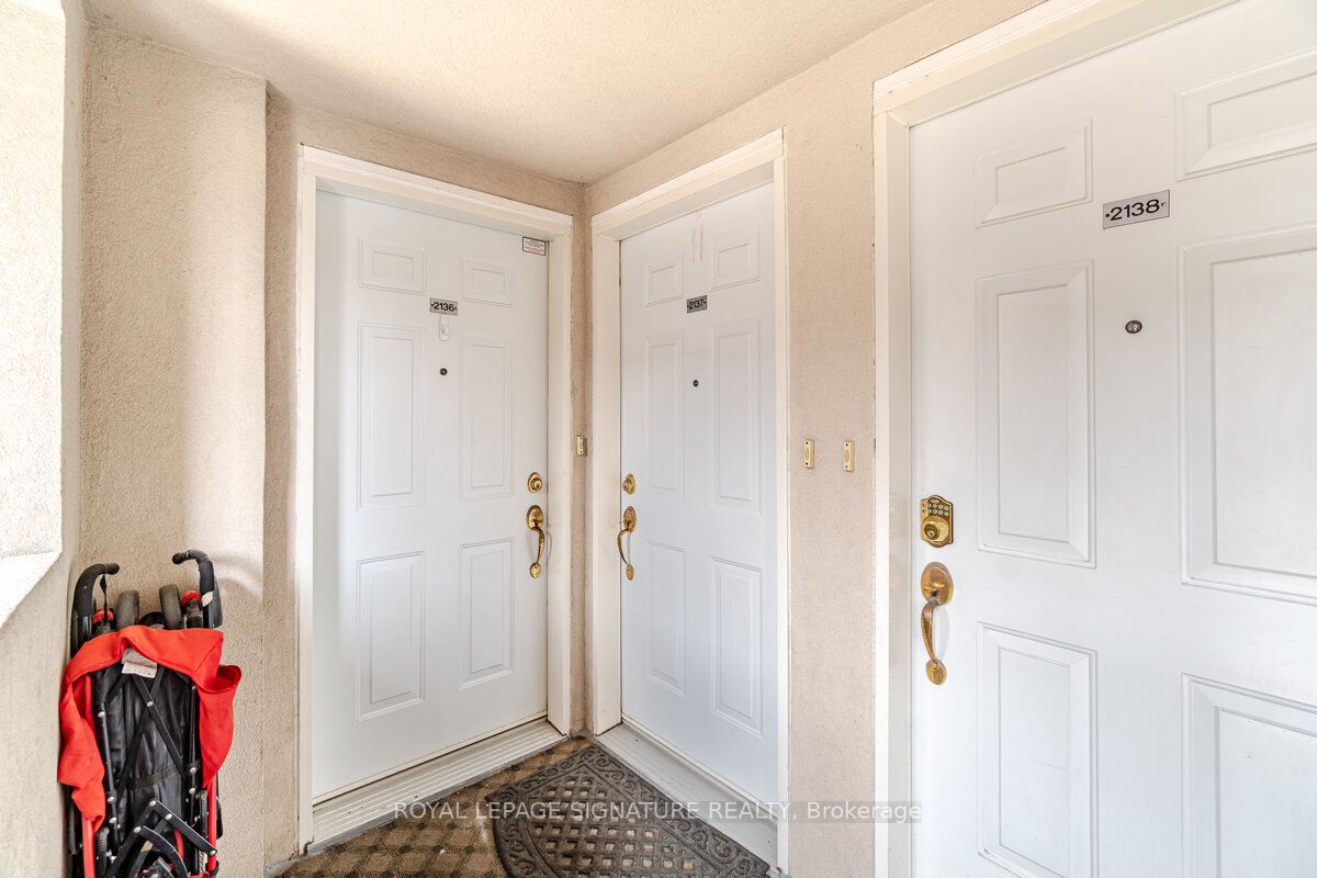 115 George Appleton Way, #2137