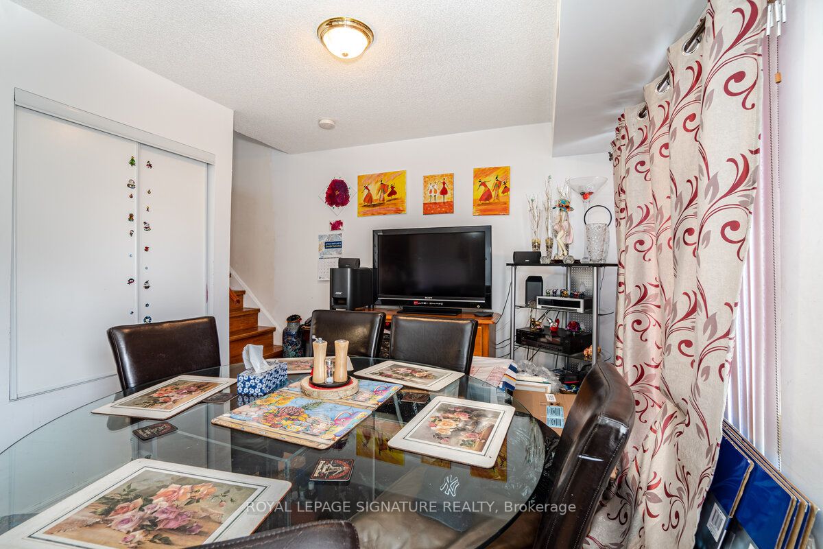 115 George Appleton Way, #2137