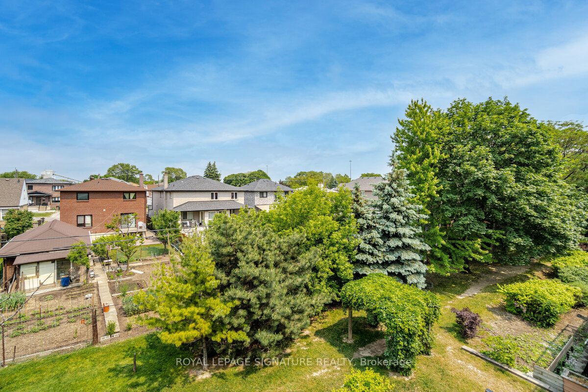 115 George Appleton Way, #2137