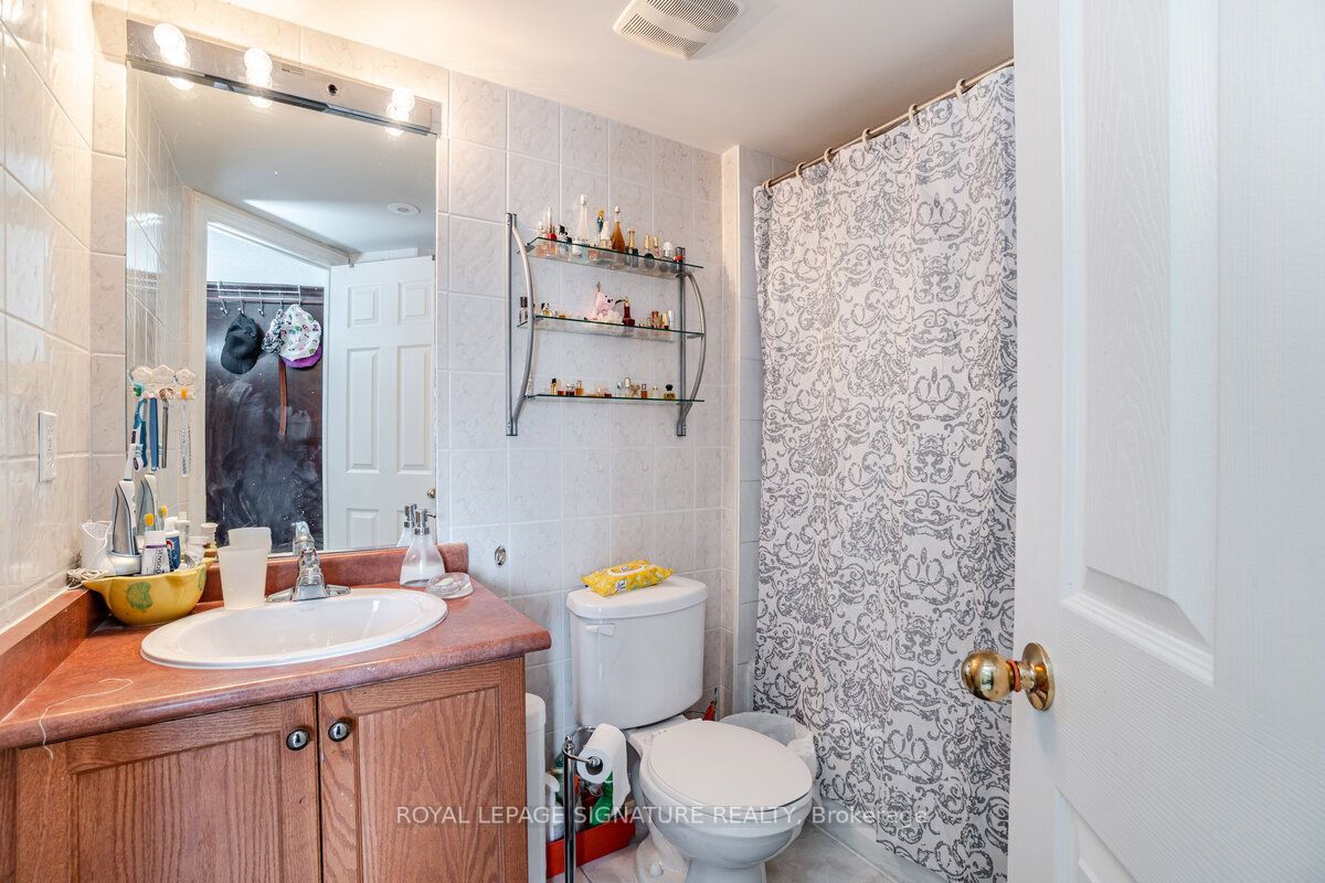 115 George Appleton Way, #2137