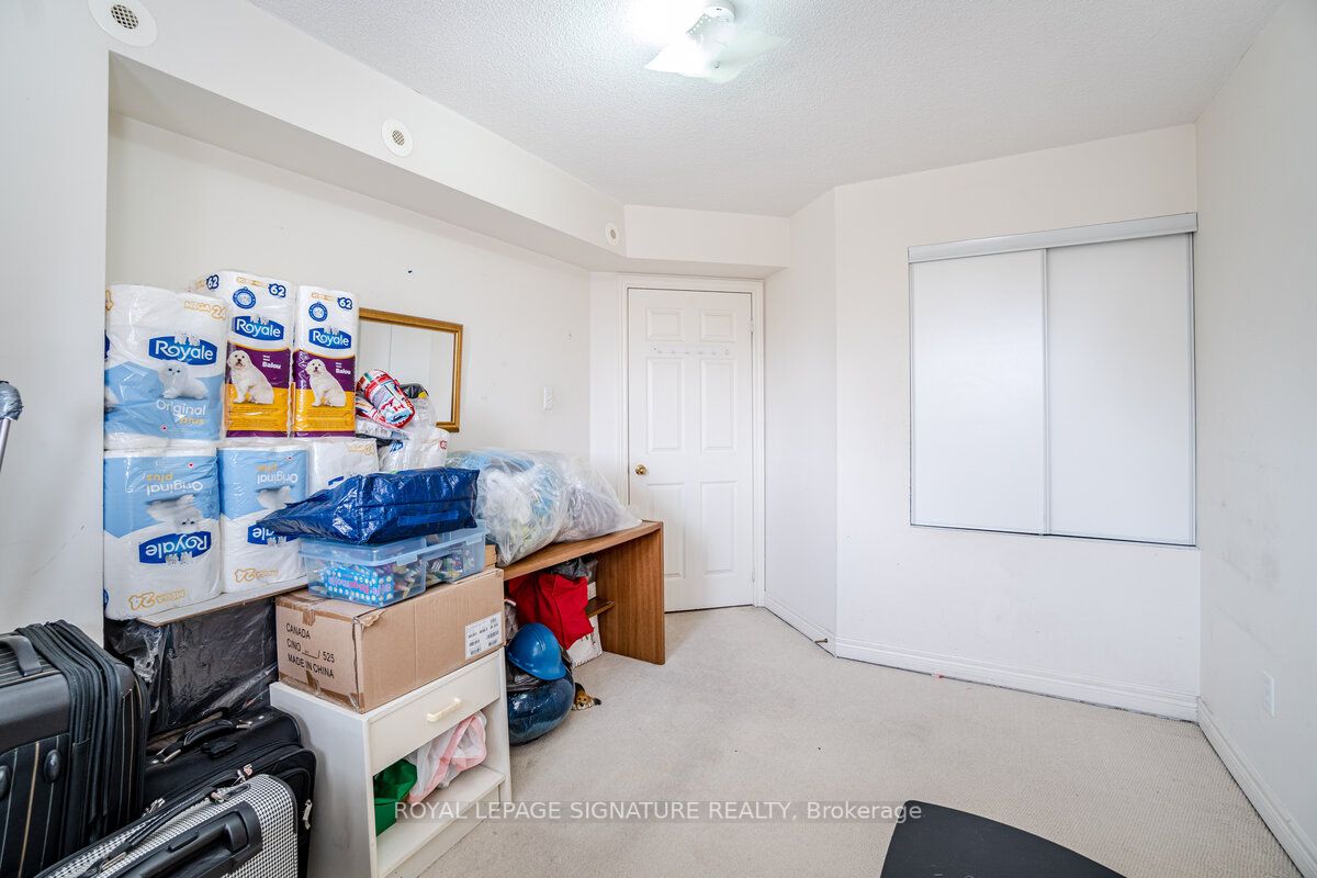 115 George Appleton Way, #2137