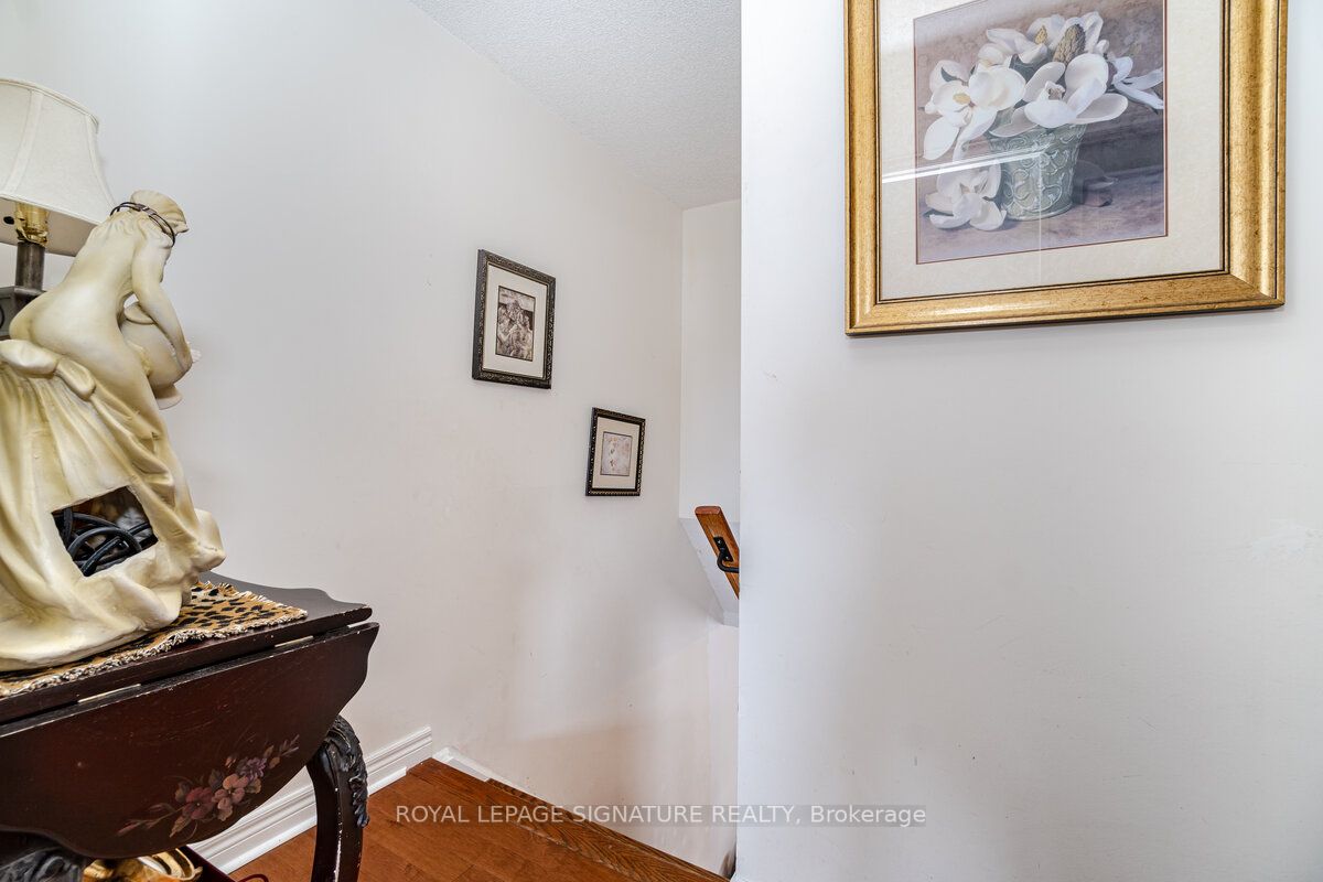 115 George Appleton Way, #2137