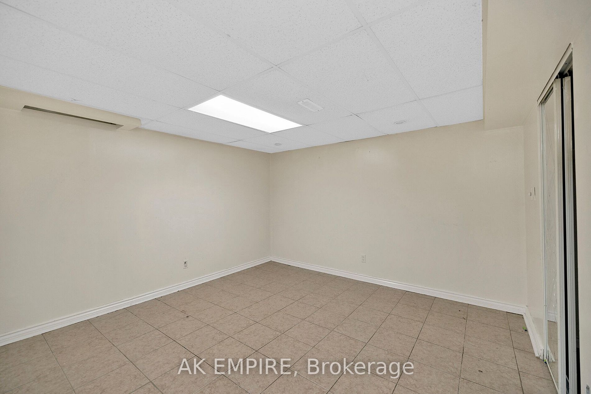 Listing W6129856 - Large Photo # 32