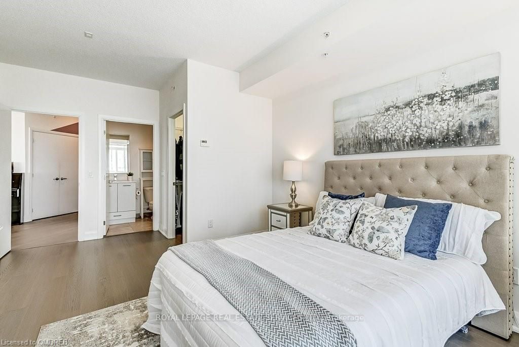 2480 Prince Michael Dr, #421